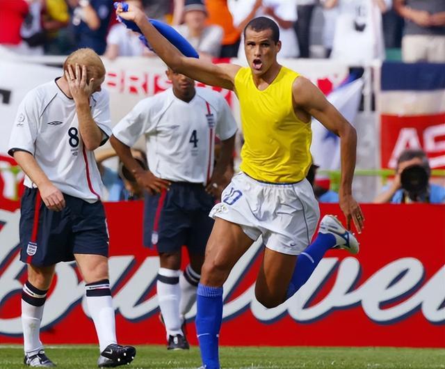 绩中展现了 绩中展现了