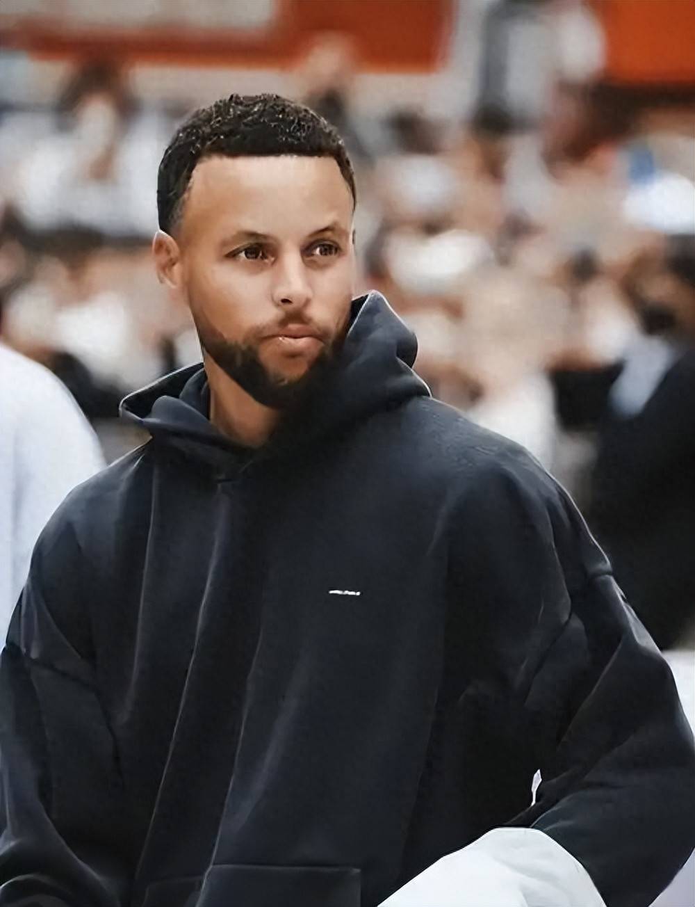 阿巴斯的低 阿巴斯的低