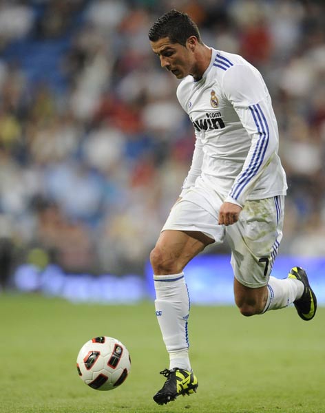 着无数球迷 着无数球迷